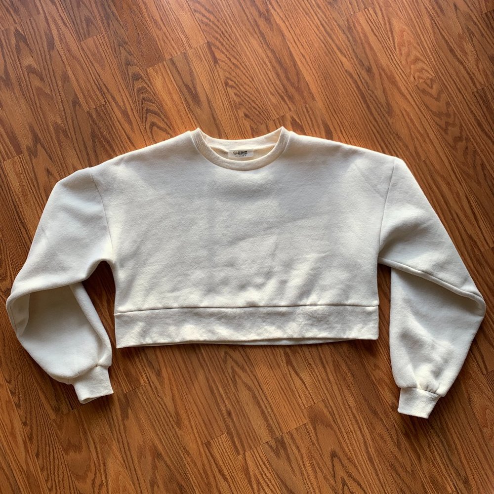 4th + and RECKLESS CREAM CROP SWEATSHIRT - EDEN SMALL